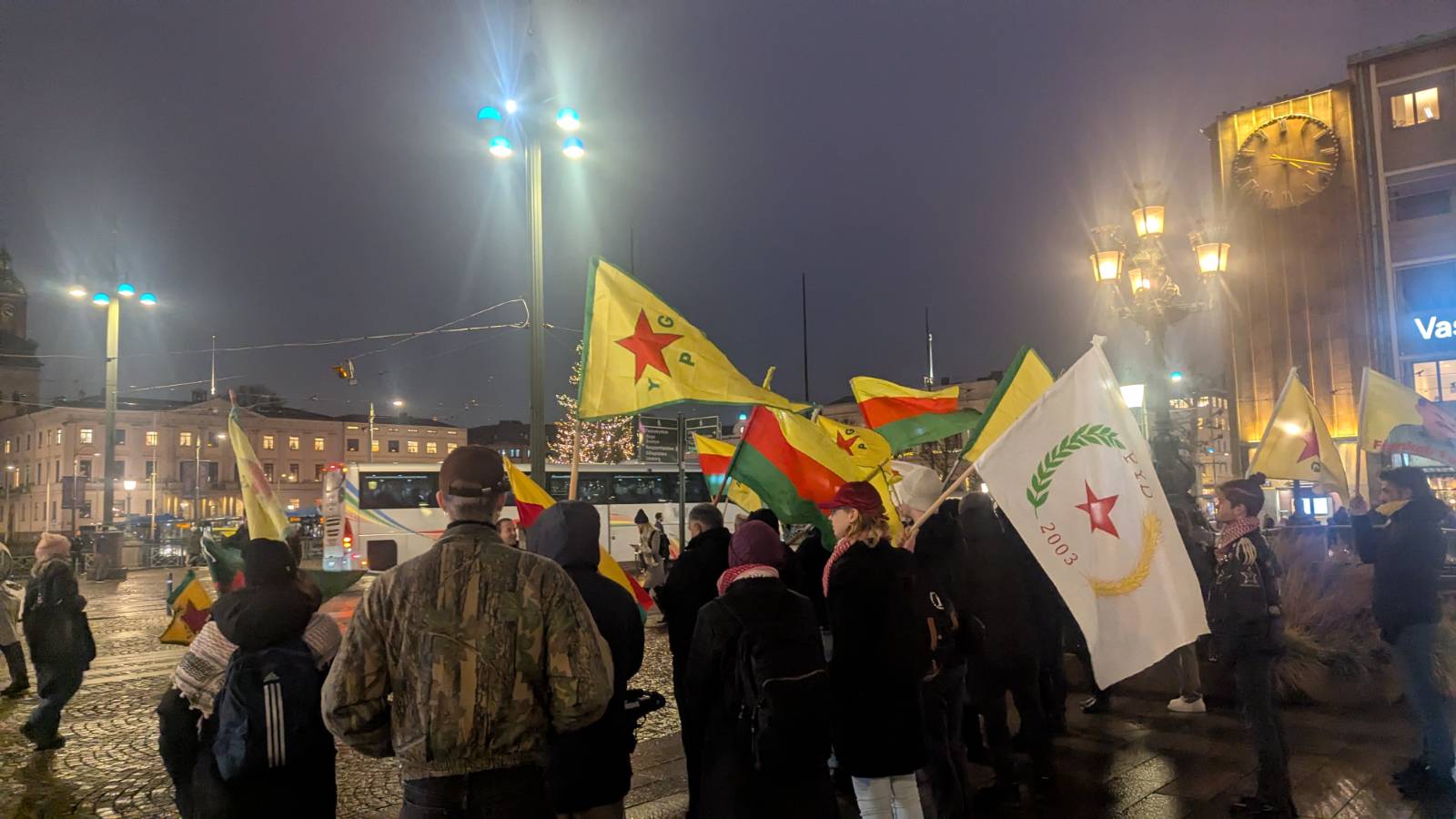 Demonstration för Rojava